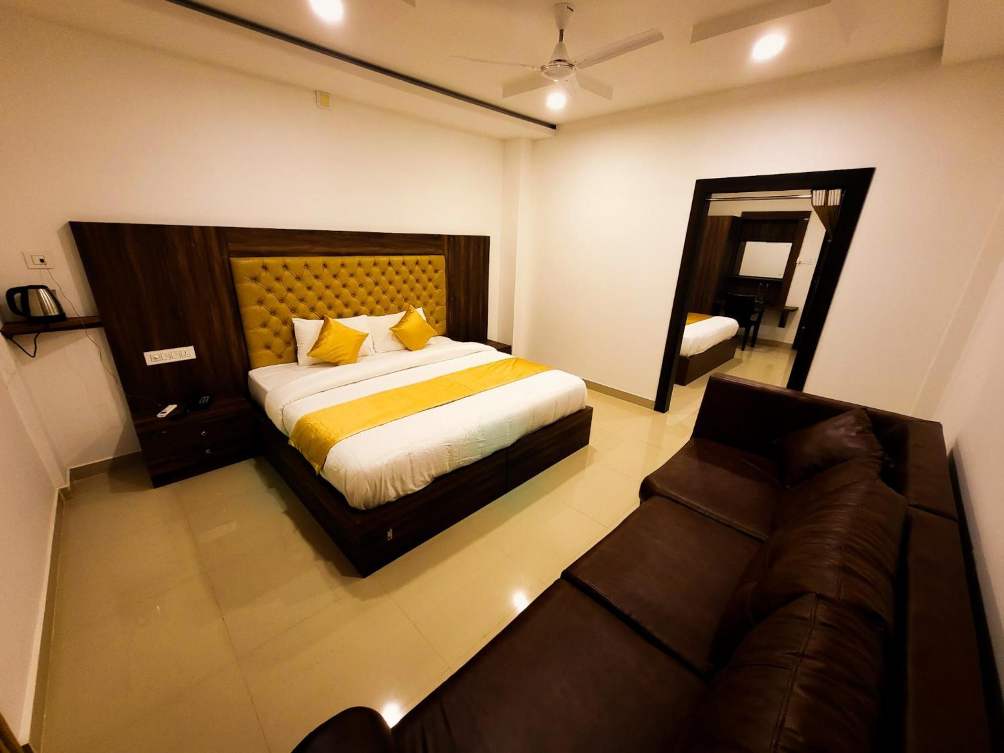 Thejaswini Residency Cheruvathur Nīleshwar المظهر الخارجي الصورة