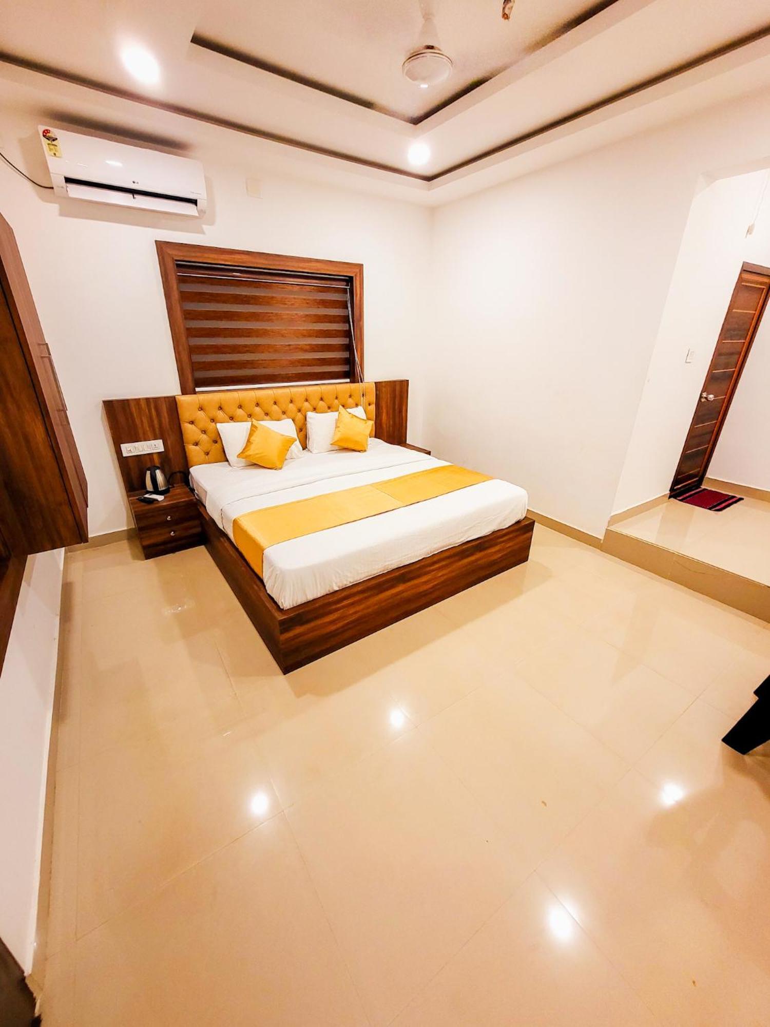 Thejaswini Residency Cheruvathur Nīleshwar المظهر الخارجي الصورة