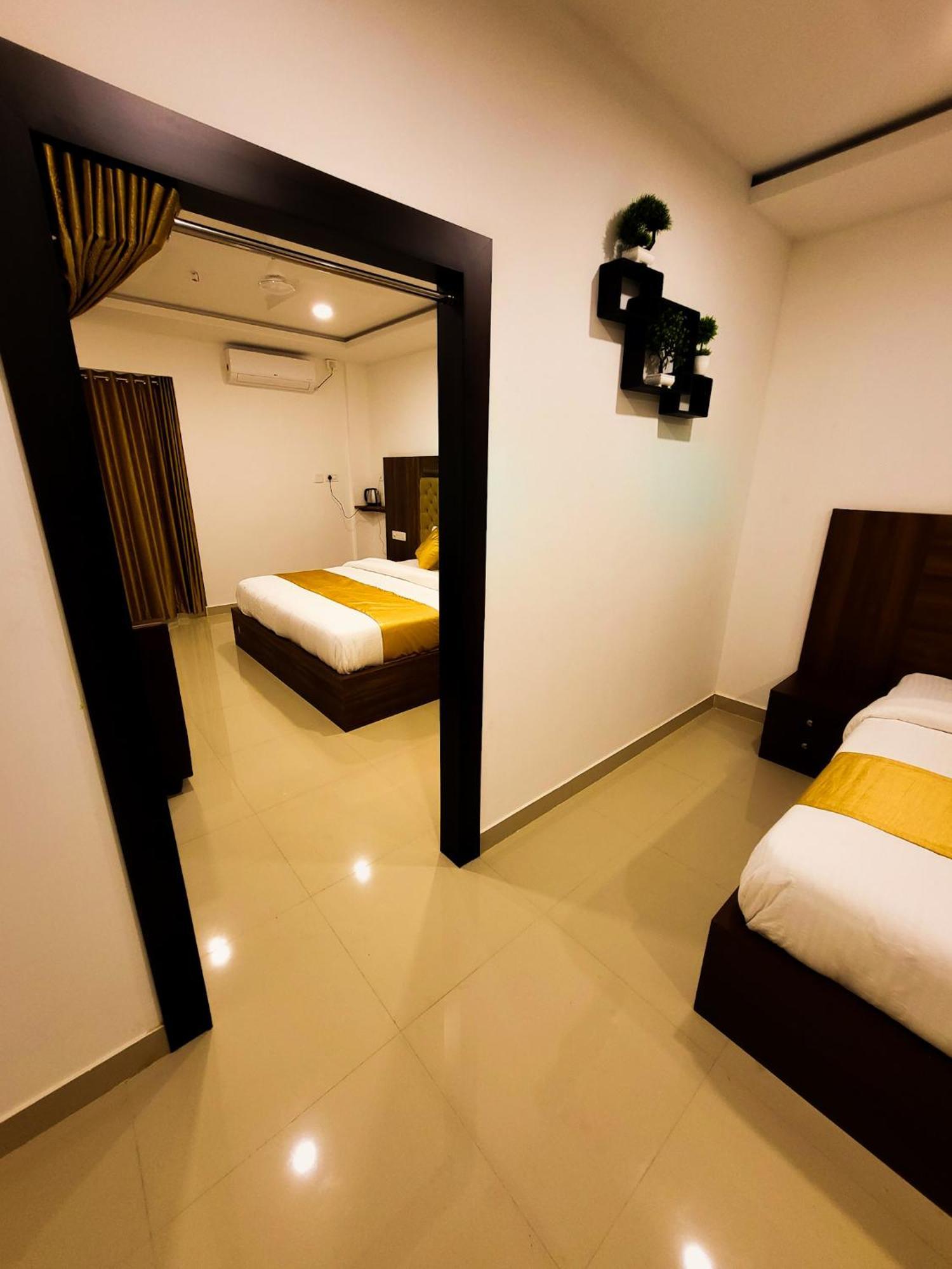 Thejaswini Residency Cheruvathur Nīleshwar المظهر الخارجي الصورة