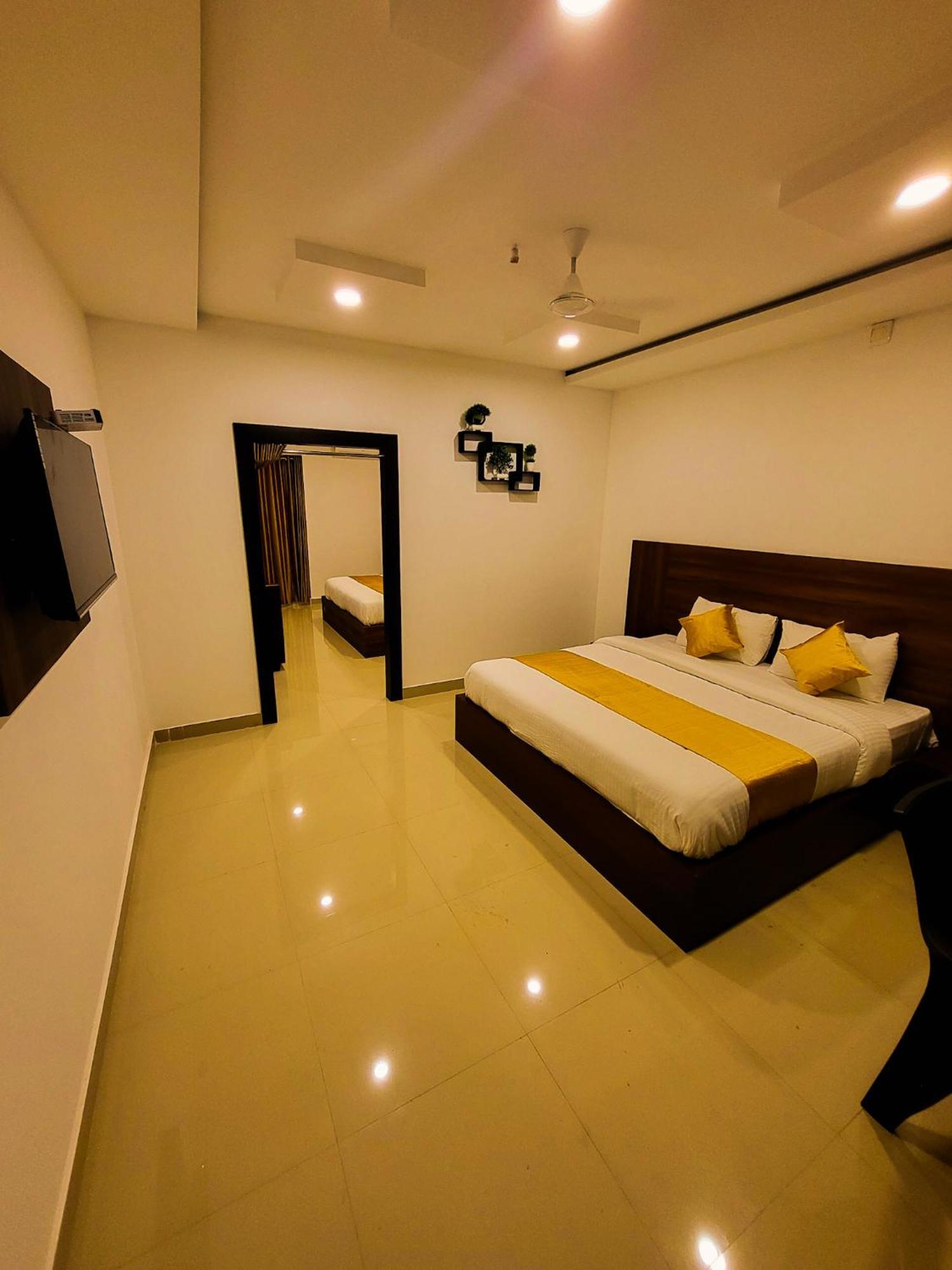 Thejaswini Residency Cheruvathur Nīleshwar المظهر الخارجي الصورة