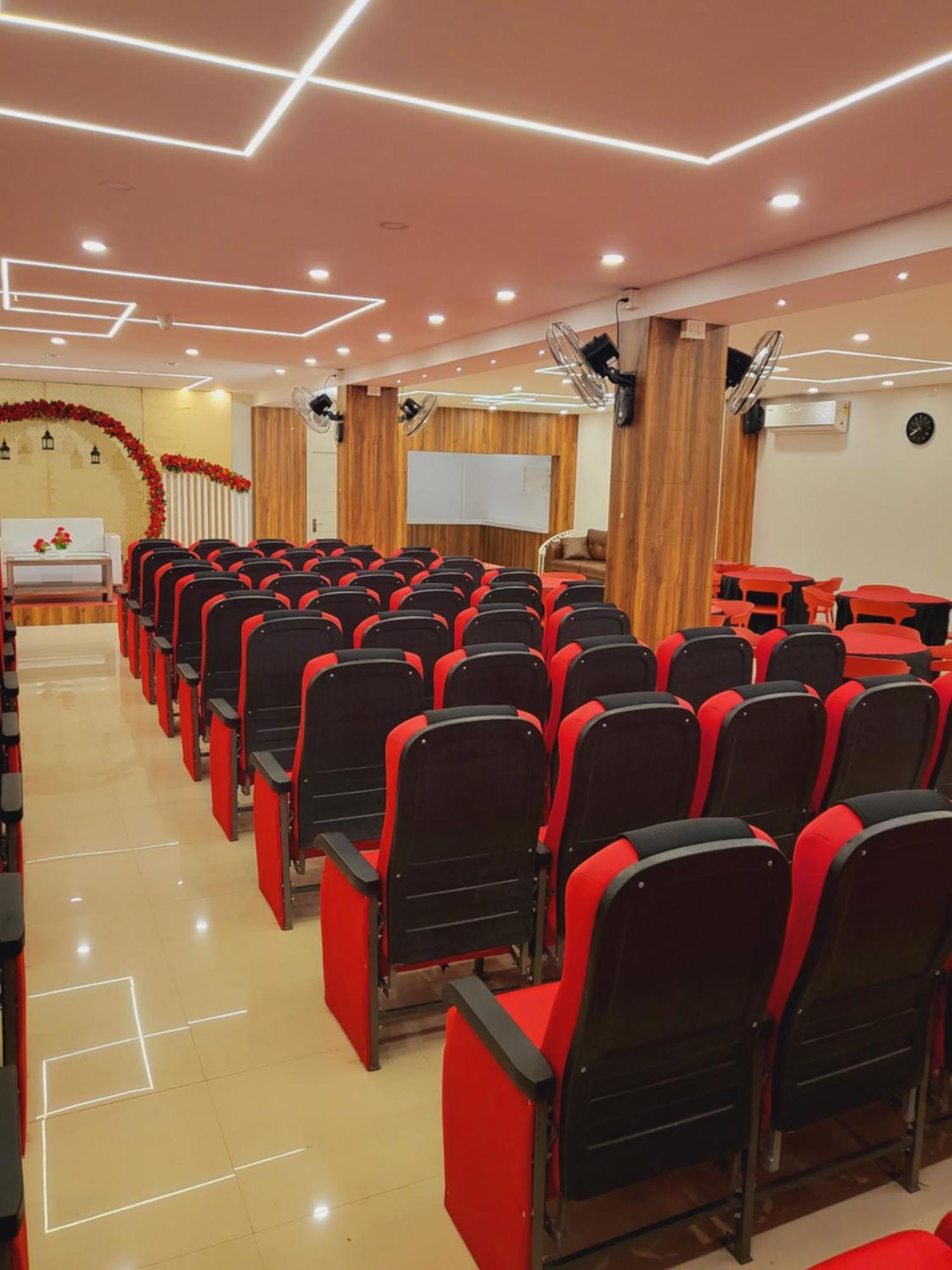 Thejaswini Residency Cheruvathur Nīleshwar المظهر الخارجي الصورة